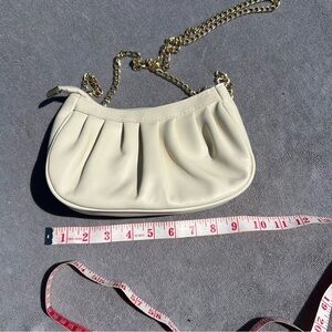Elegant off white/Cream Shoulder Bag with beautiful gold accents